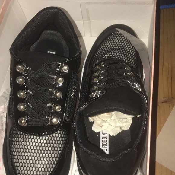 Cape Robbin Cass Sneaker Sz 10 New - Picture 7 of 9